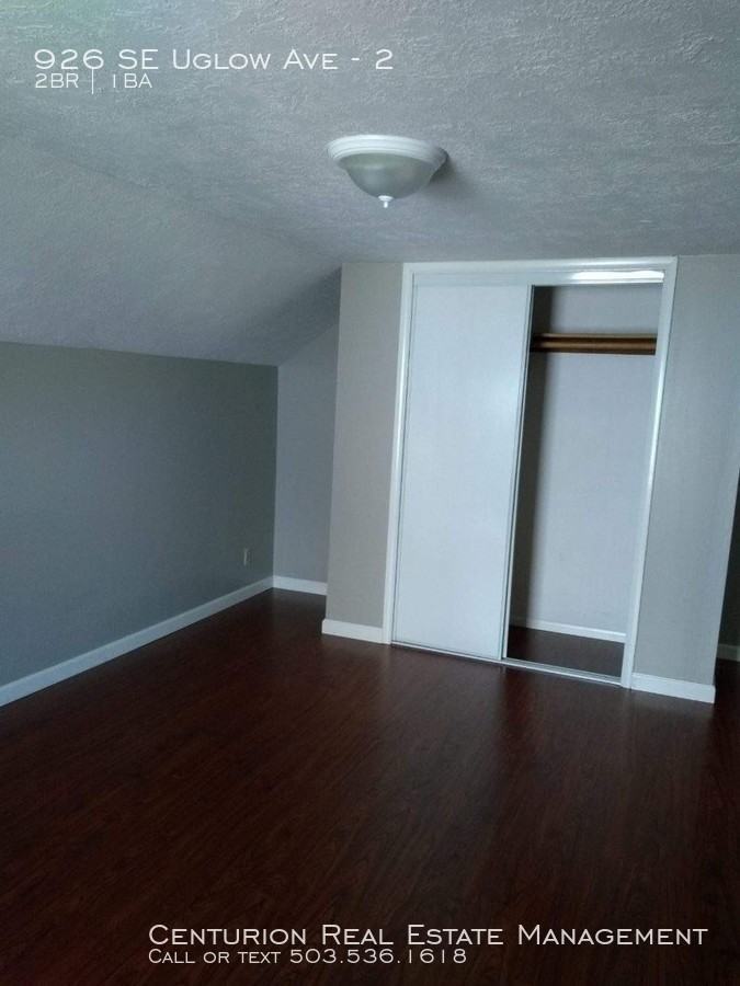 926 SE Uglow Ave #2 - Photo 2 of 12