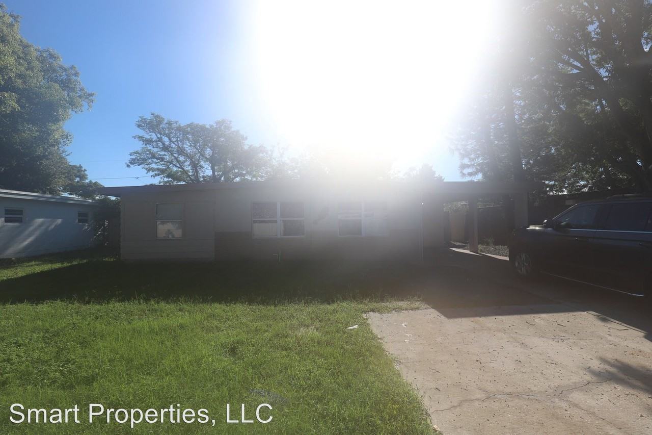 4124 Flamingo Dr - Photo 2 of 12