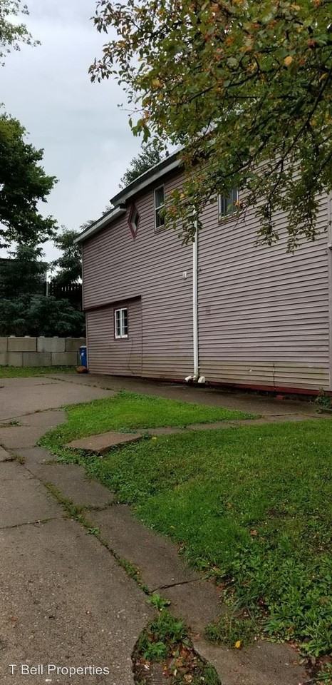 320 Parham St - Photo 2 of 20