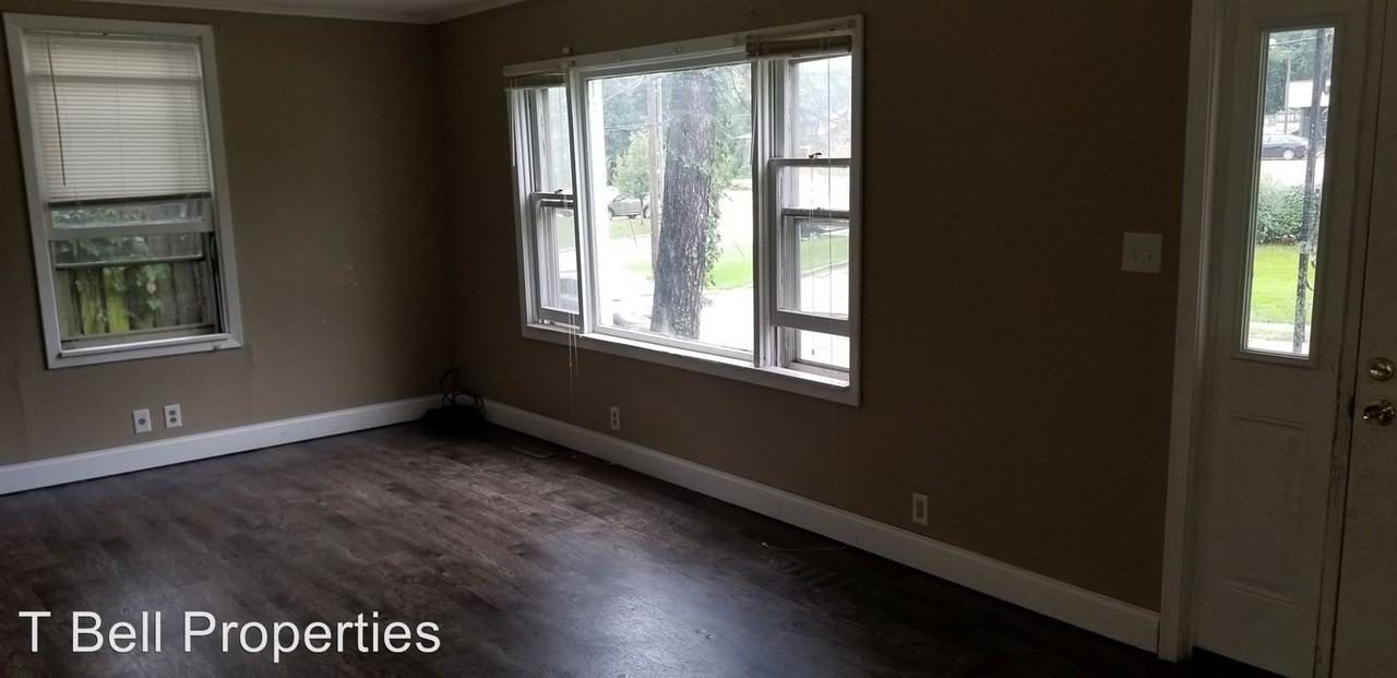 320 Parham St - Photo 3 of 20