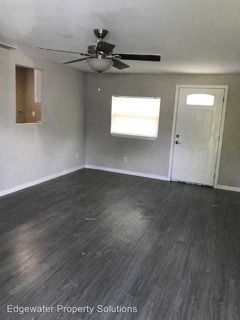 209 Highland Dr - Photo 3 of 14