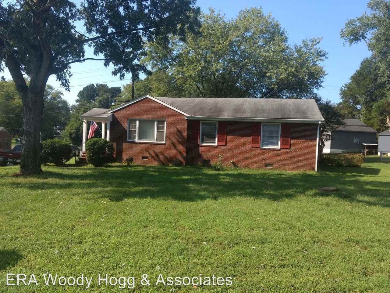 501 Wales Dr - Photo 2 of 10