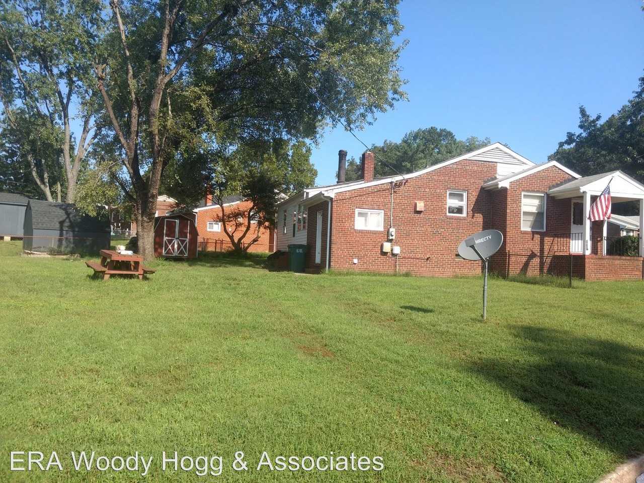 501 Wales Dr - Photo 3 of 10