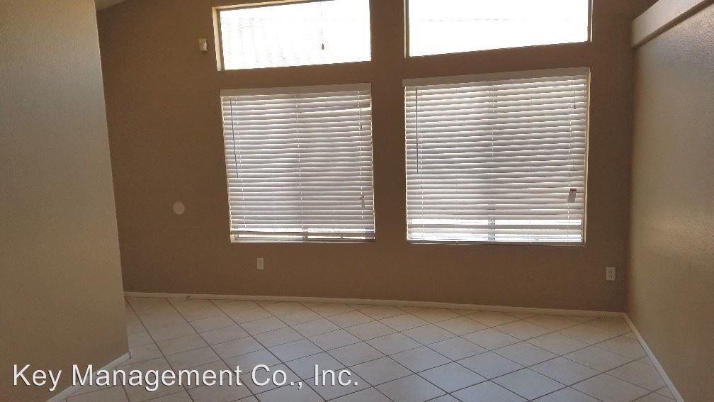 5251 N 104th Dr - Photo 2 of 13