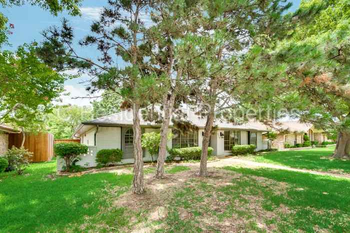 628 Sheffield Dr - Photo 2 of 35