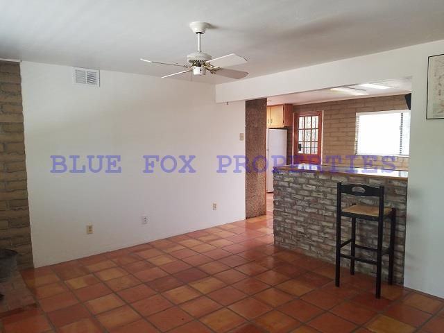 6240 N Bobcat Ln - Photo 2 of 10