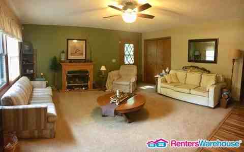 21375 Pike Ave - Photo 3 of 13