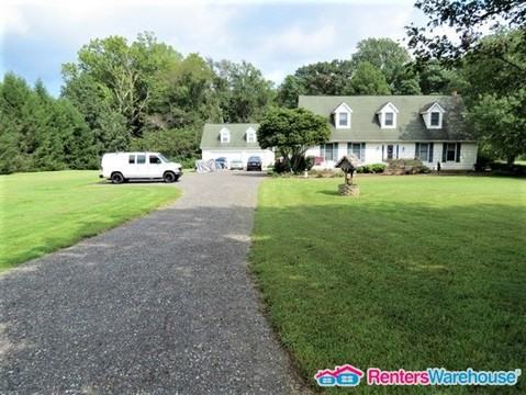 5420 Cove View Dr - Photo 2 of 15