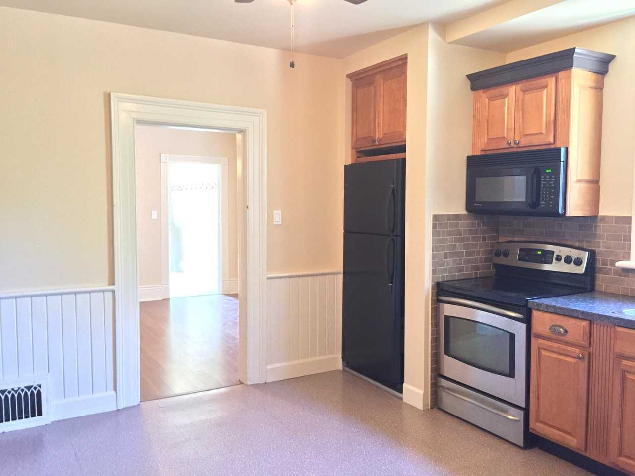 230 South St - Photo 3 of 8