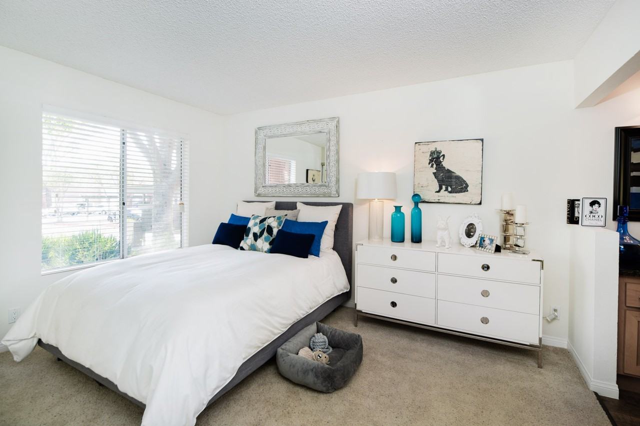 1518 Patricia Avenue - Photo 3 of 21