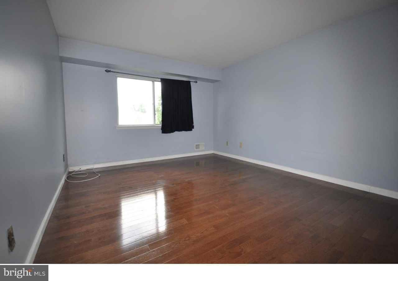 46 Dawn Ct - Photo 3 of 14