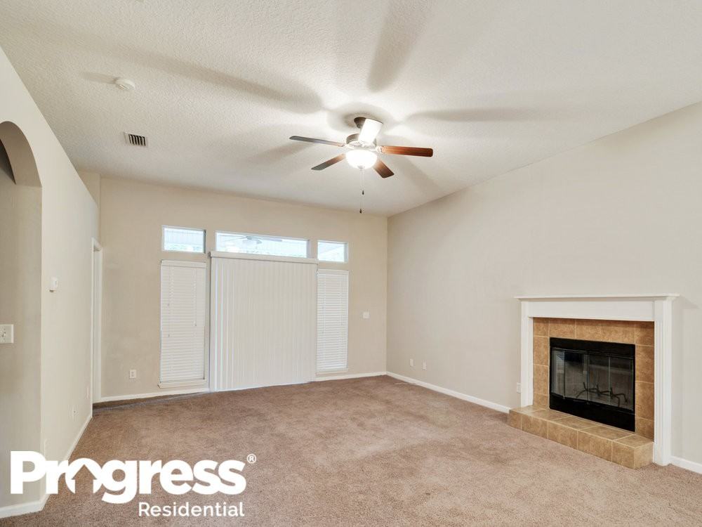 10837 Campus Heights Ln - Photo 2 of 16