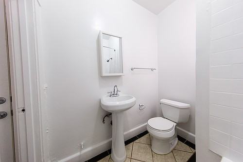 4348 Lockwood Ave - Photo 3 of 4