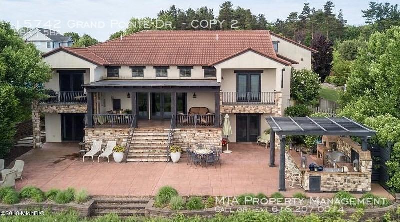 15742 Grand Point Dr - Photo 2 of 26