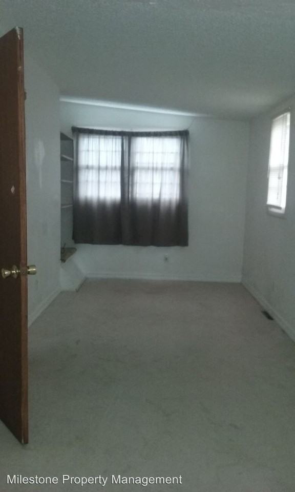 2214 Butler St - Photo 3 of 10