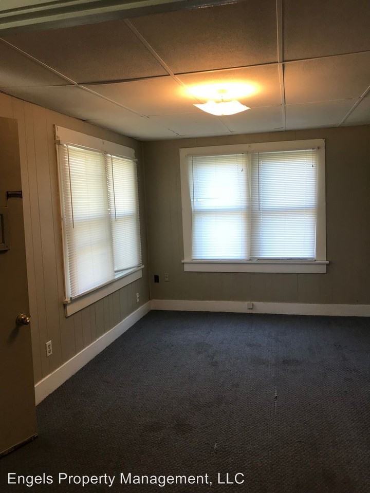 1352 Douglas Rd - Photo 2 of 6