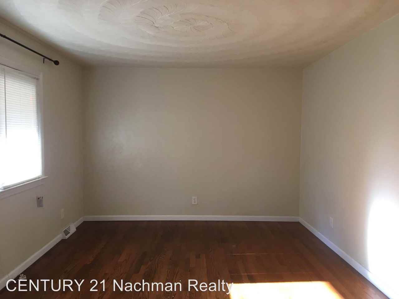 108 Howard Rd - Photo 2 of 27