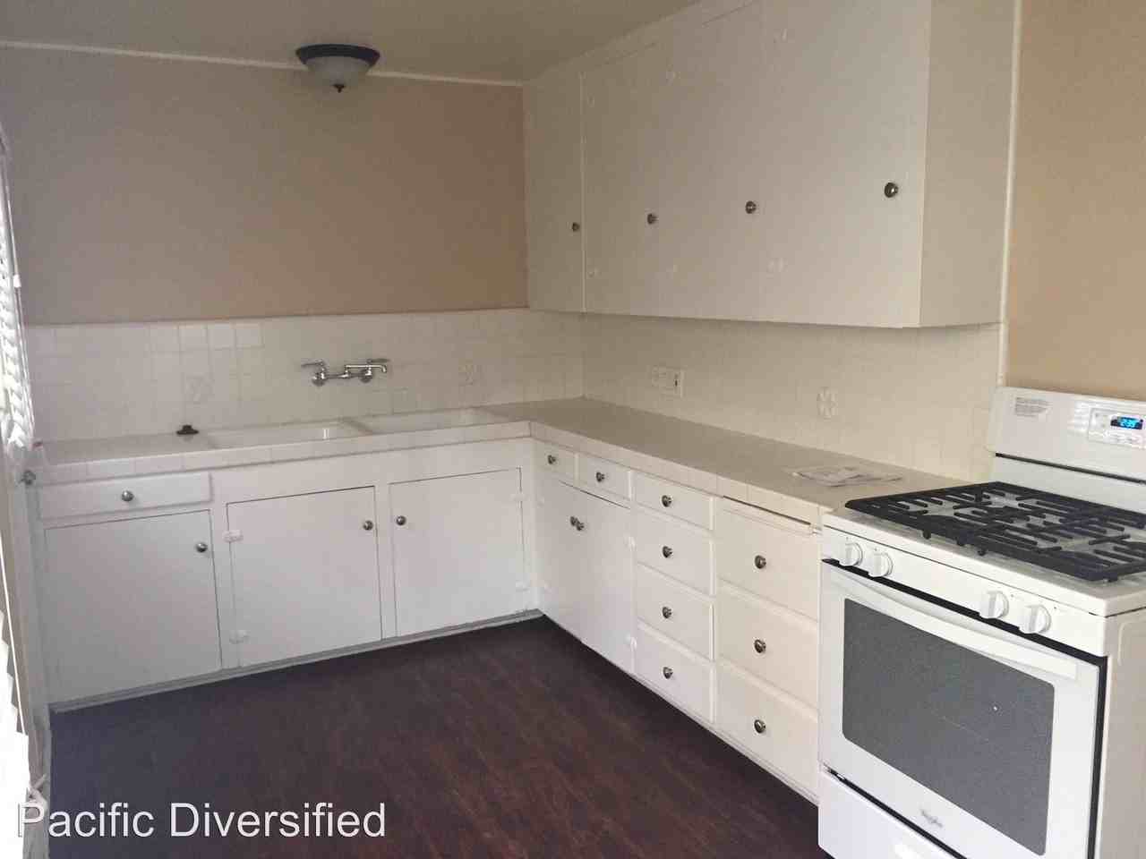 936 North Euclid Avenue - Photo 3 of 6