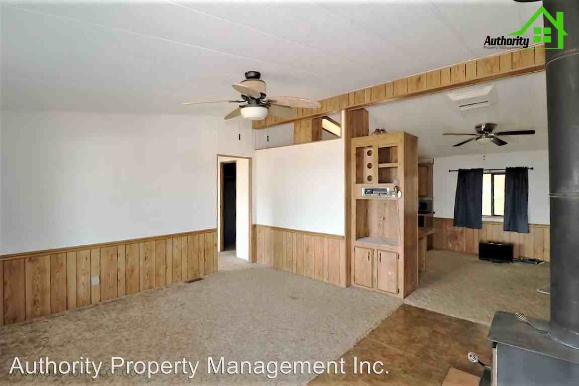 18788 Shelter Oaks Ln - Photo 3 of 14