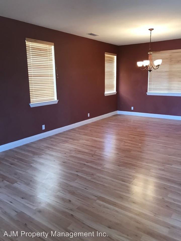 433 Red Lion Way - Photo 2 of 8