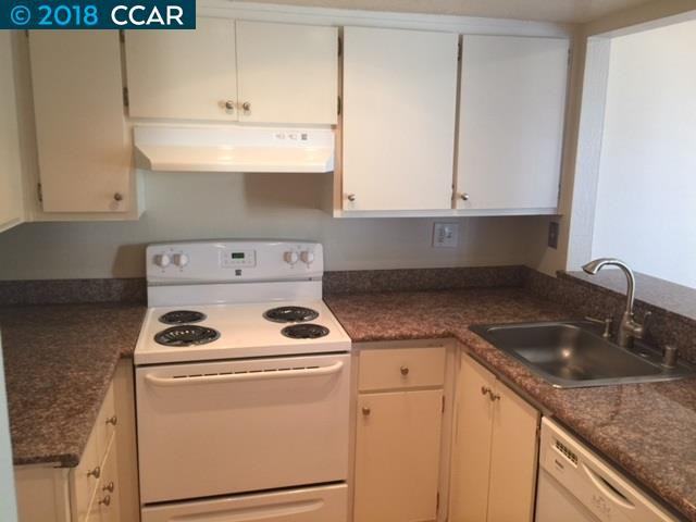 18 Las Moradas Cir - Photo 3 of 9