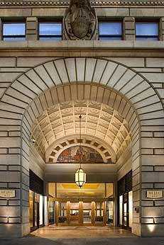 Metro 417 - Photo 2 of 19