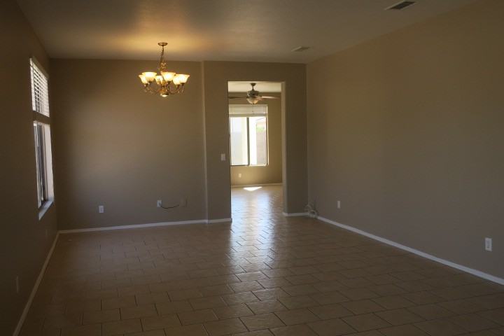 6539 W Townley Ave - Photo 2 of 15