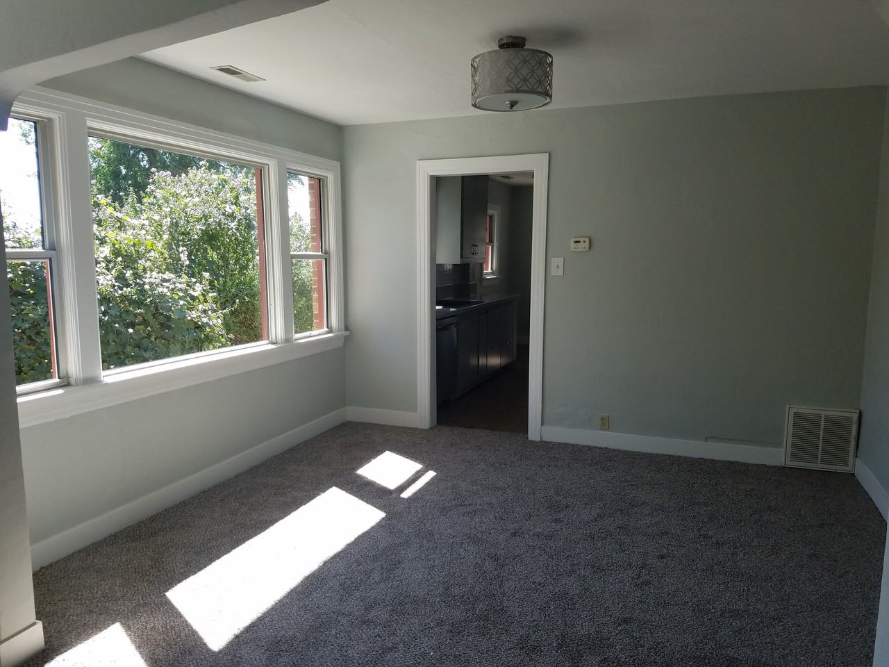 1550 S 1600 E - Photo 3 of 31