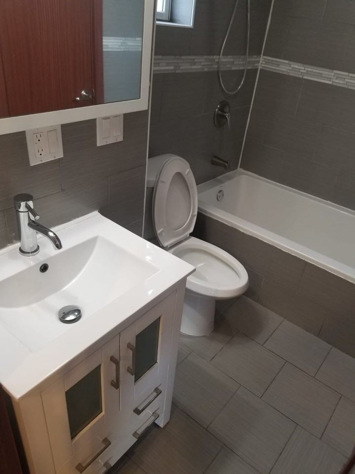 141-18 181st St #2 - Photo 3 of 6