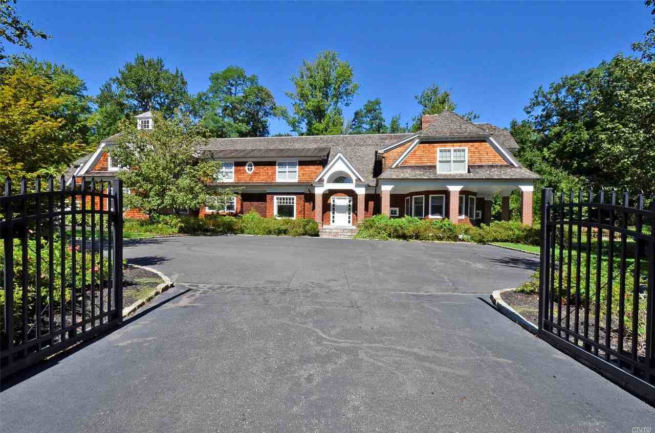 70 Old House Ln - Photo 2 of 19