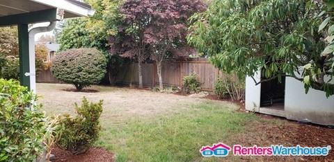 12104 6th Ave S - Photo 2 of 10