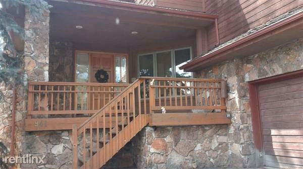 941 Sleepy Hollow Rd - Photo 3 of 8