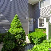 256 River Dr - Photo 2 of 21