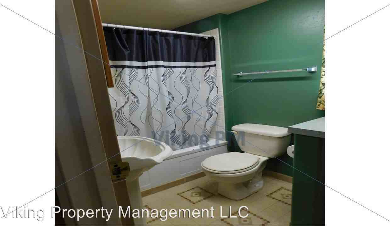 505 NW 4th St - Photo 3 of 7