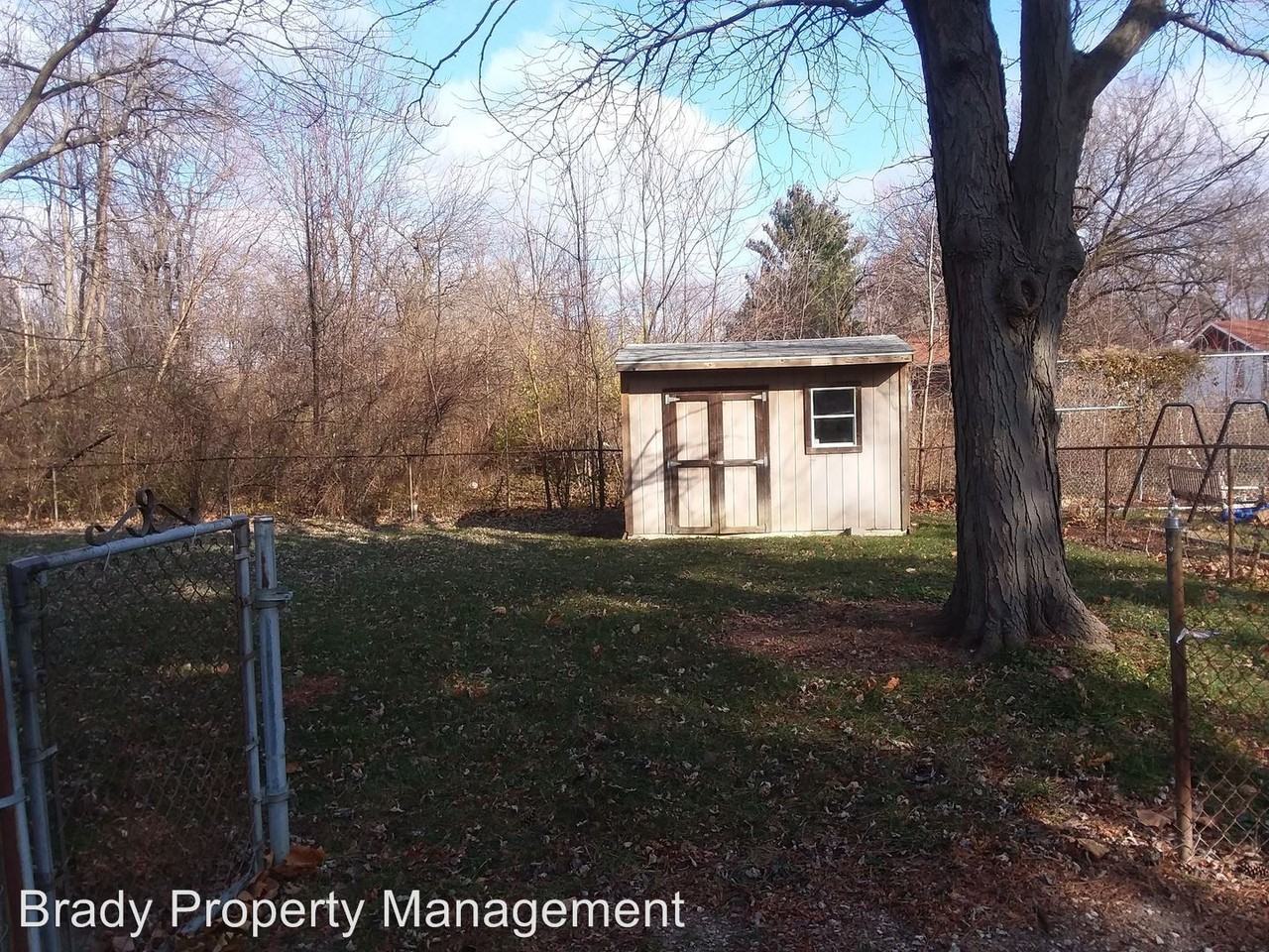 1410 Kings Way - Photo 2 of 2