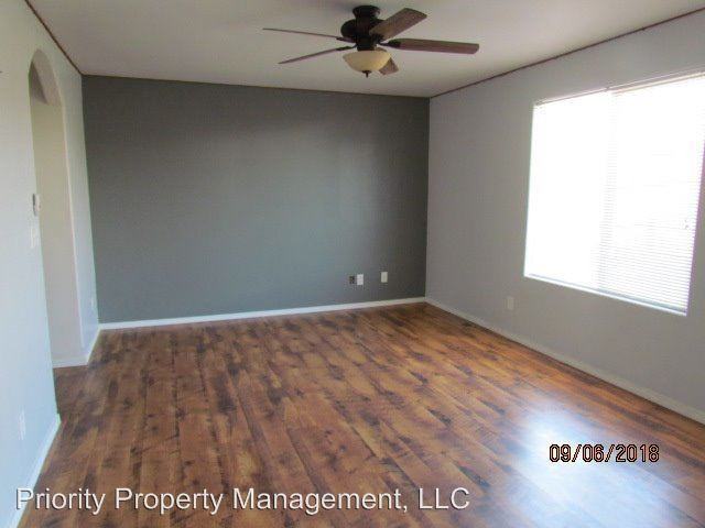 3210 Lonigan Cir - Photo 3 of 13