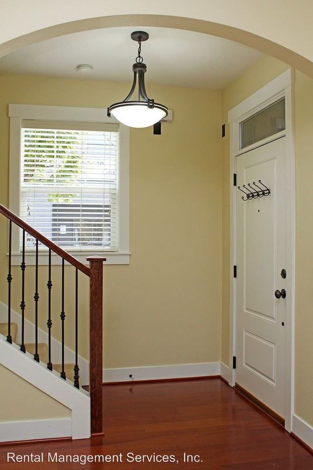 2838 SE 15th Ave - Photo 3 of 31