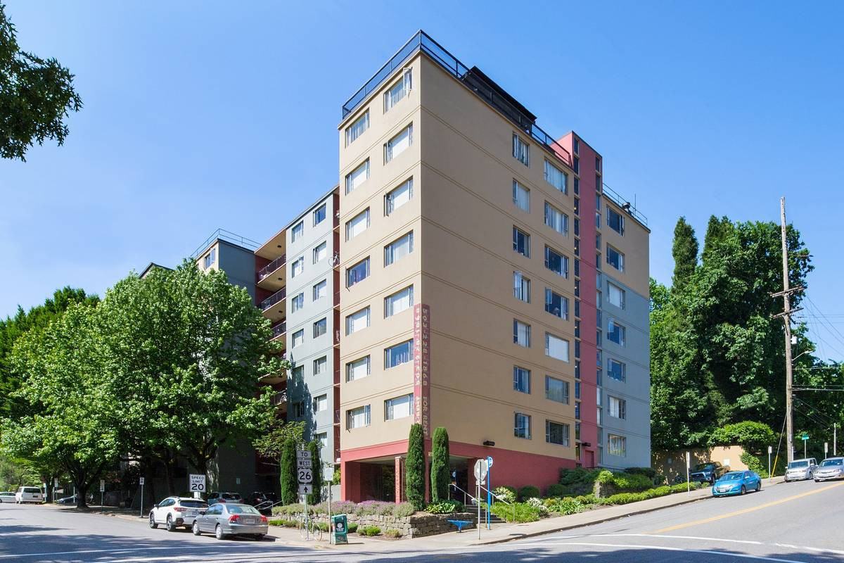 2020 Southwest Salmon Street #404, Portland, OR 97205 1 ...