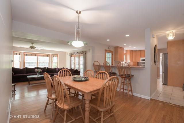 1725 Clavinia Ave - Photo 3 of 15