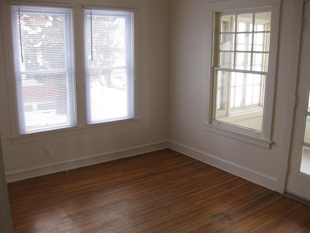 356 Wilcox St - Photo 3 of 17