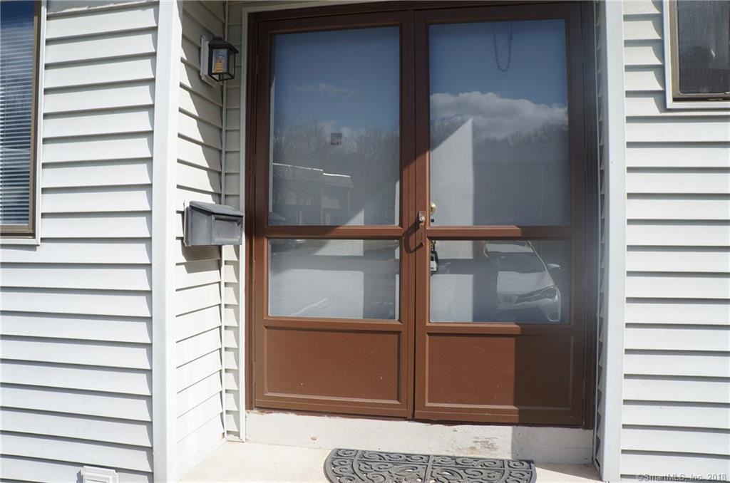 12 Chestnut Ct - Photo 2 of 33