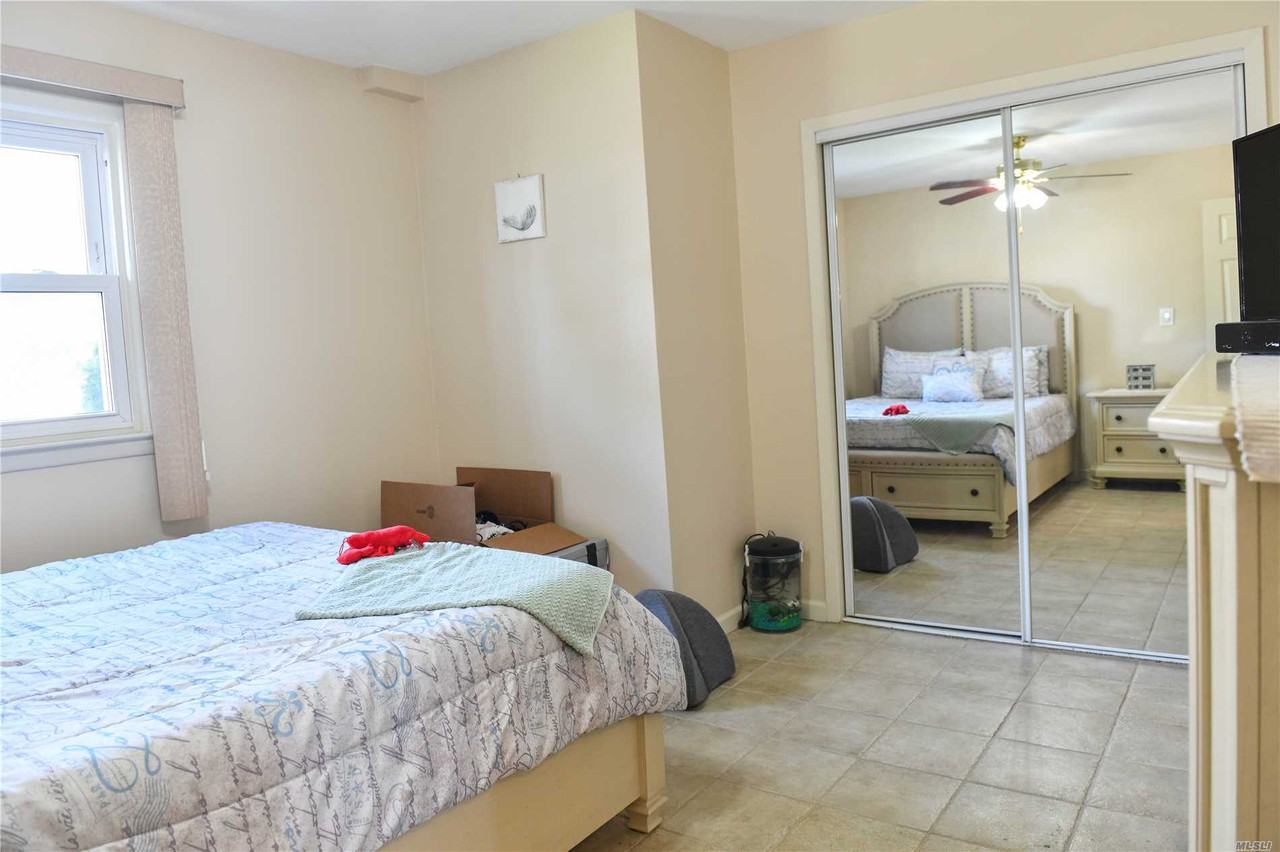 90-16 164th Ave - Photo 3 of 11