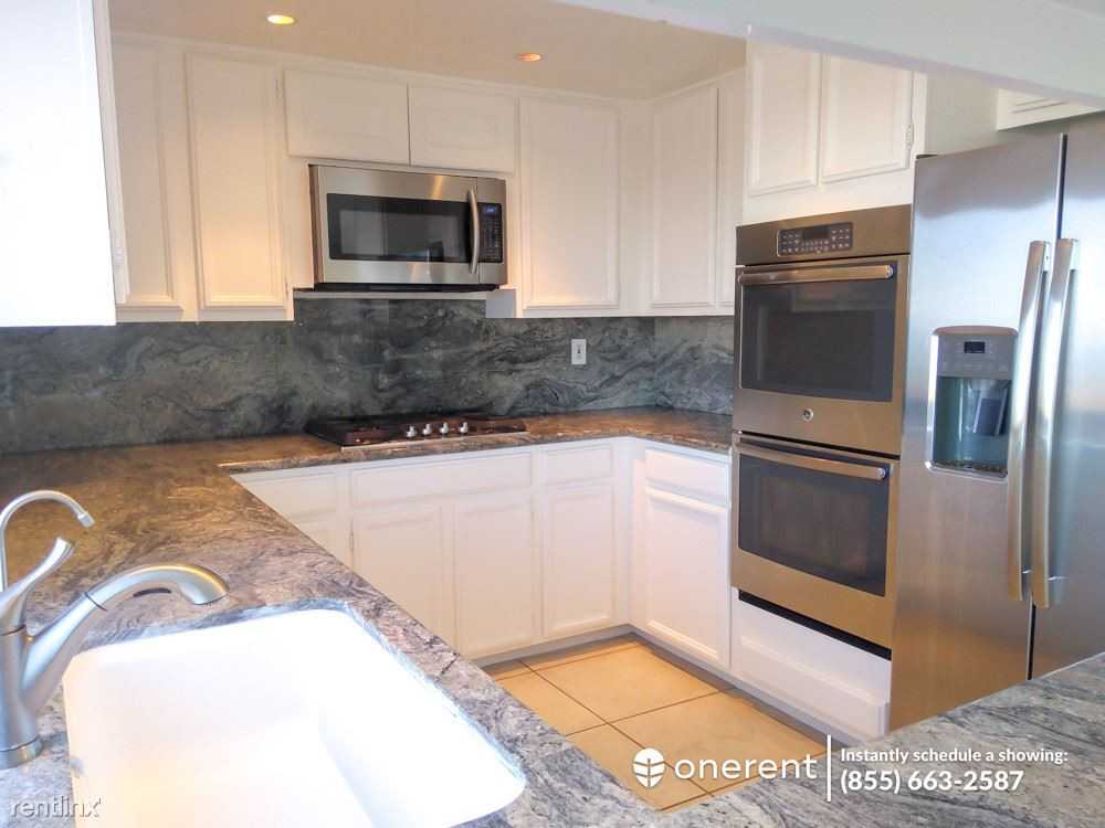 2409 Hastings Dr - Photo 3 of 23