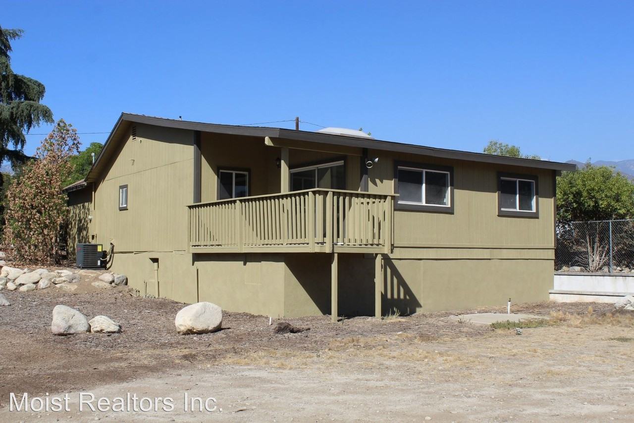 1327 Mountain View Ln - Photo 3 of 12