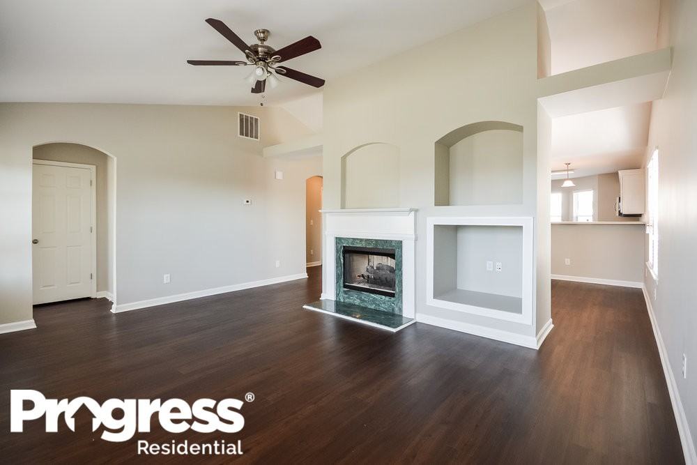 329 Fairdale Trce - Photo 3 of 16