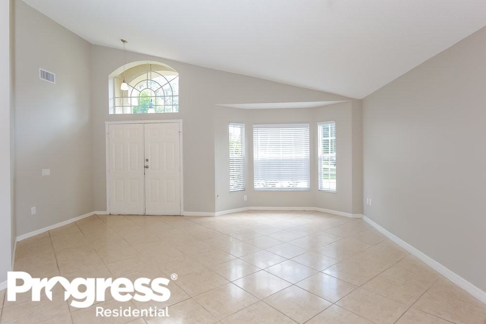 402 Sangria Dr - Photo 2 of 15