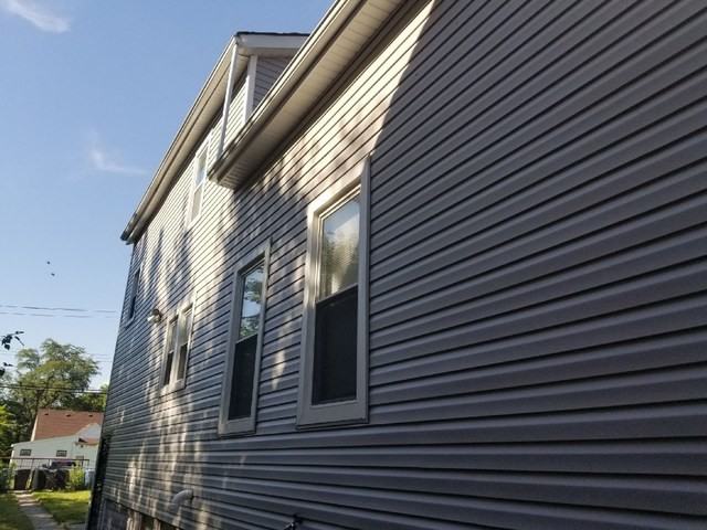 1309 W 112th St - Photo 2 of 18