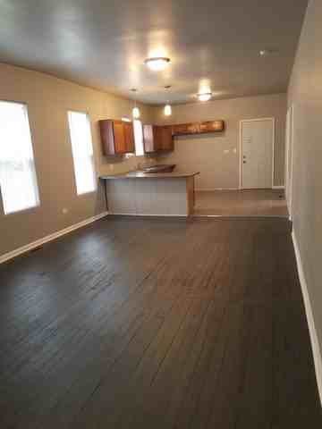 1309 W 112th St - Photo 3 of 18