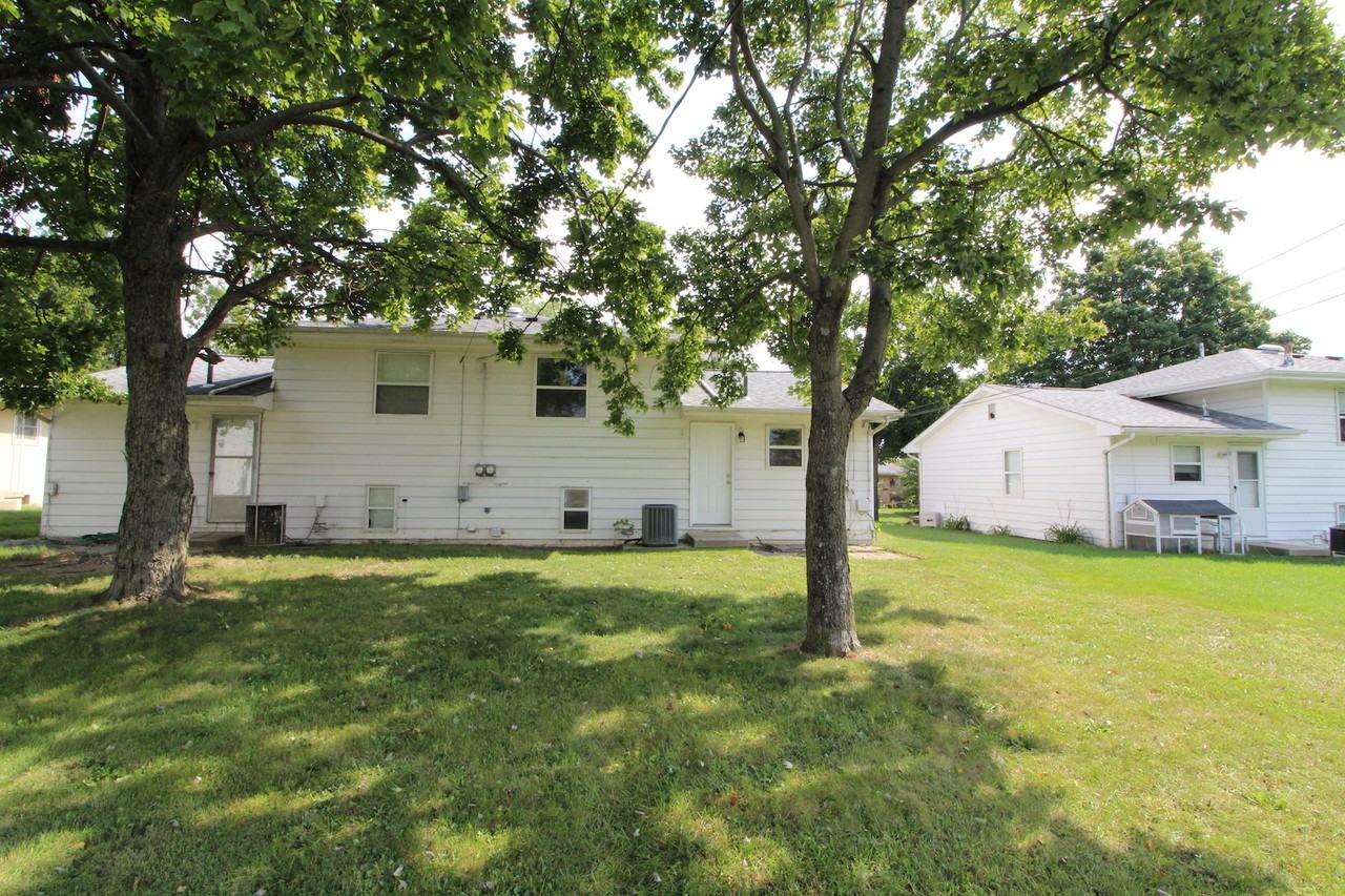 1117 Mccarley Drive West - Photo 3 of 16