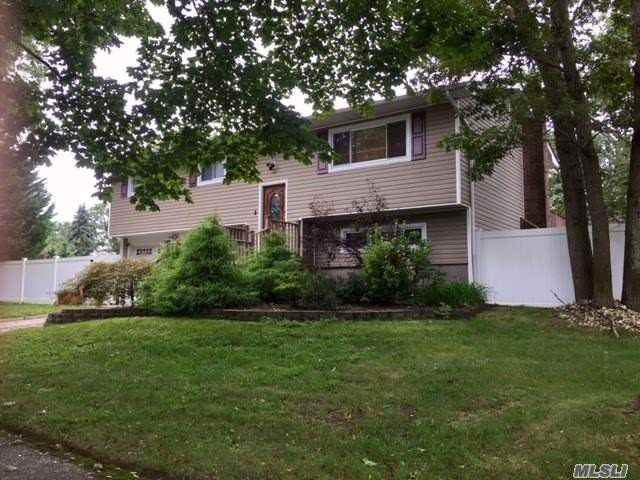 8 Tarkington Rd - Photo 2 of 13